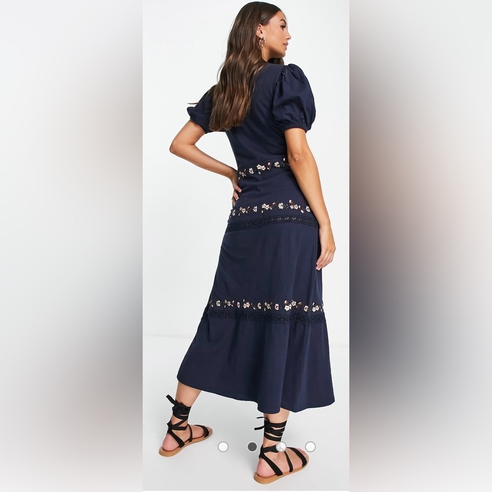 NWT ASOS Design Tall Lace insert Midi dress with Floral Embroidery in Navy - Picture 6 of 14